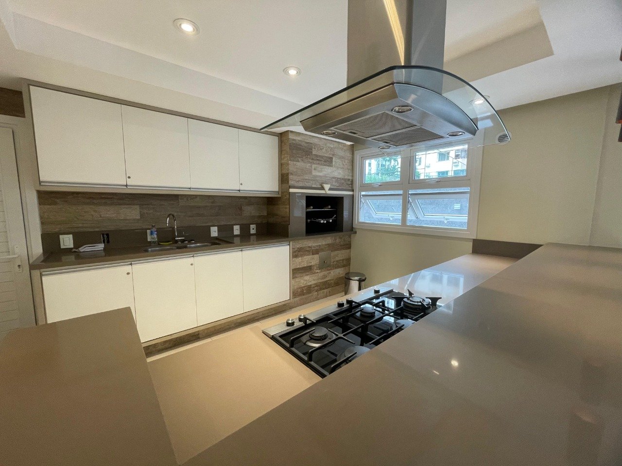 Cobertura duplex à venda no Centro: 