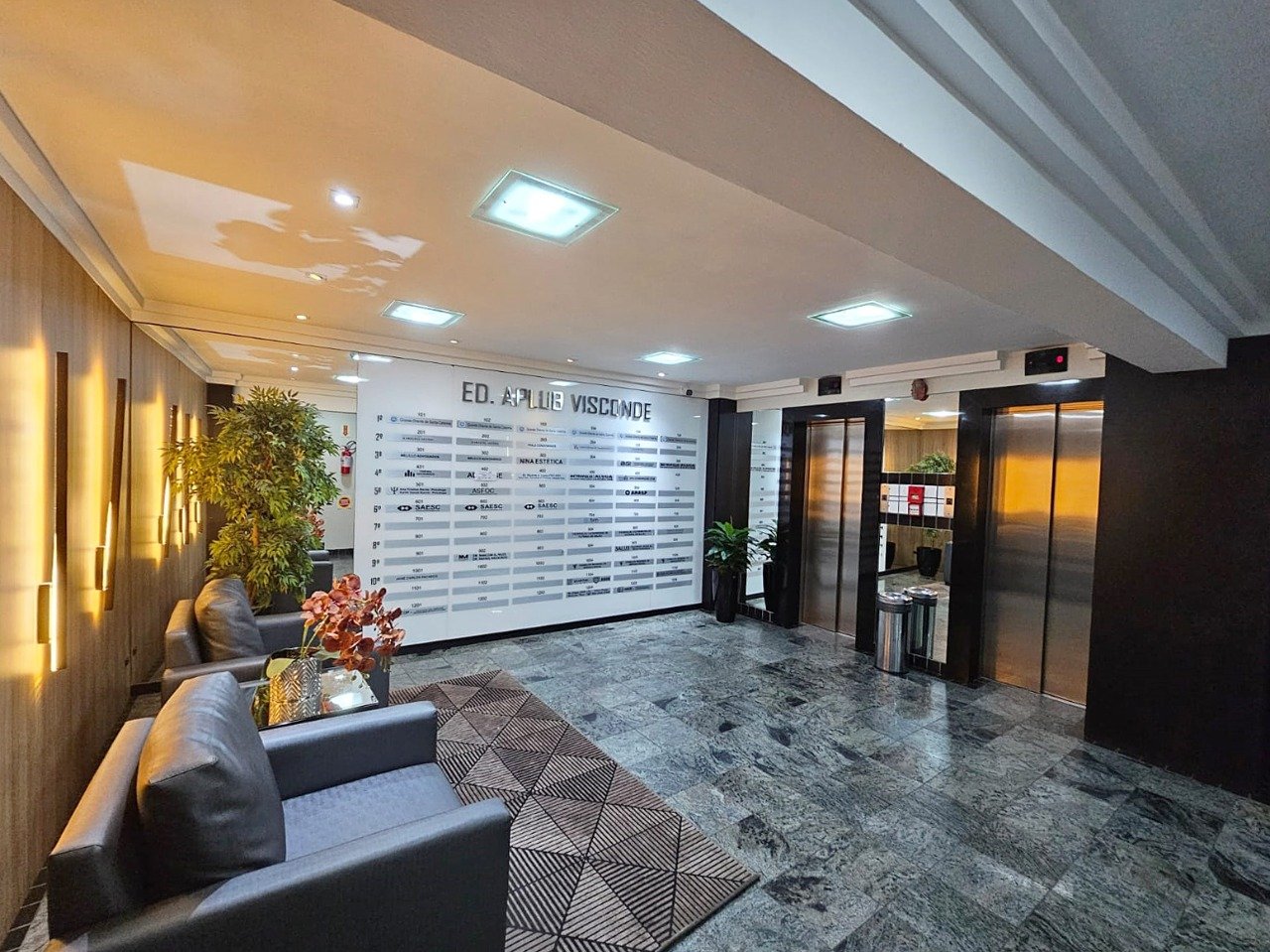 Salas/Conjuntos à venda no Centro: 