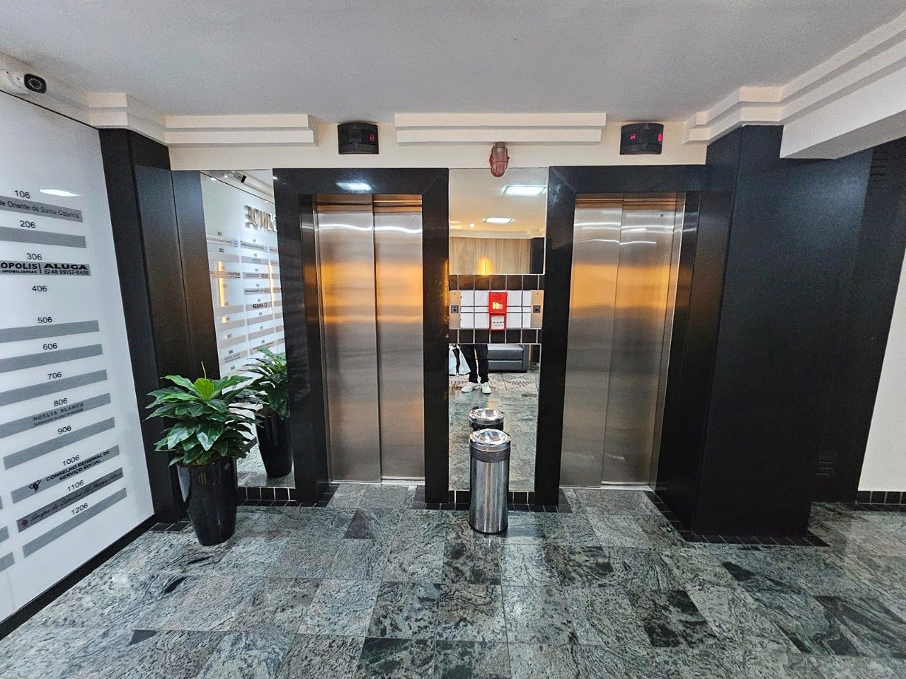 Salas/Conjuntos à venda no Centro: 