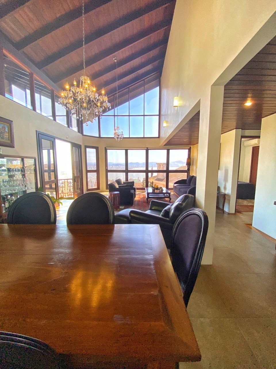 Casa à venda no Centro: 