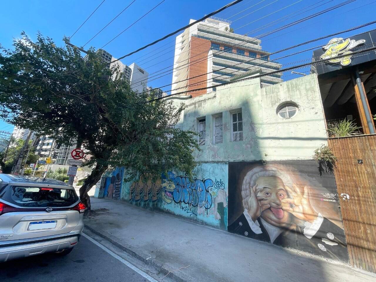 Casa à venda no Centro: