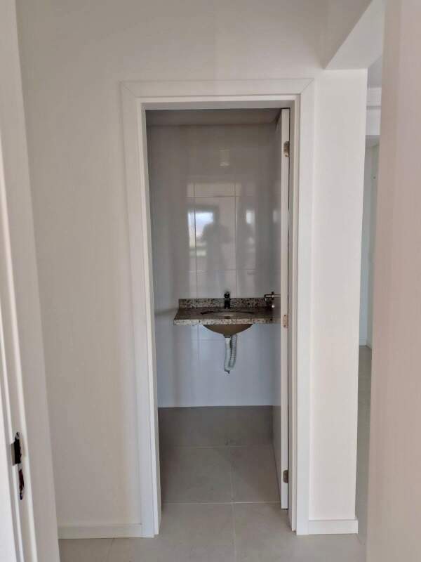 Apartamento à venda no Barreiros: