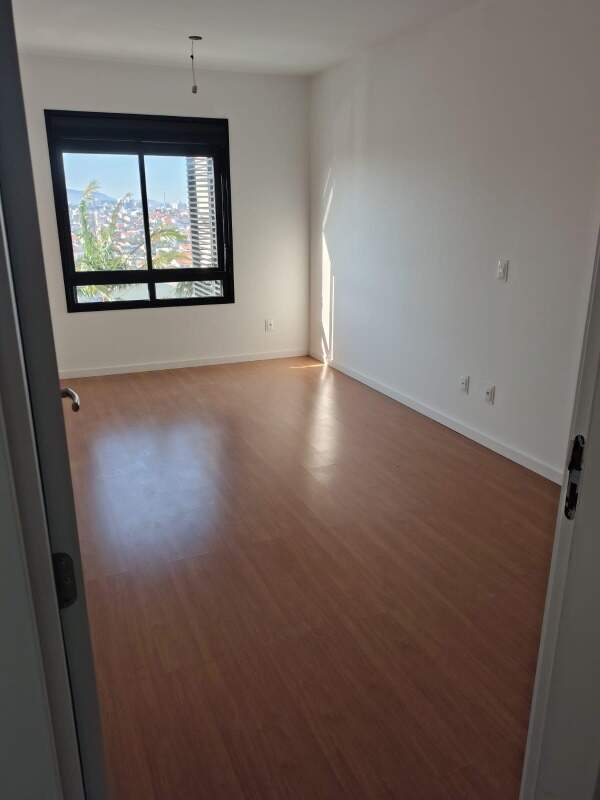 Apartamento à venda no Barreiros: