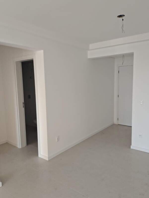 Apartamento à venda no Barreiros:
