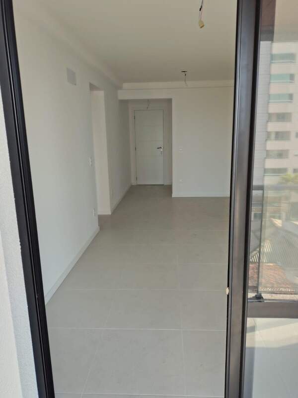 Apartamento à venda no Barreiros: