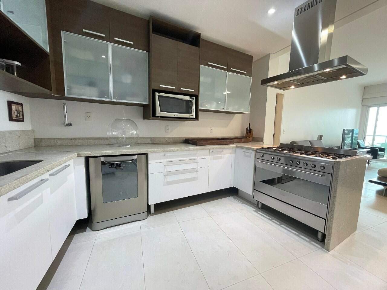 Apartamento à venda no Cacupe: 