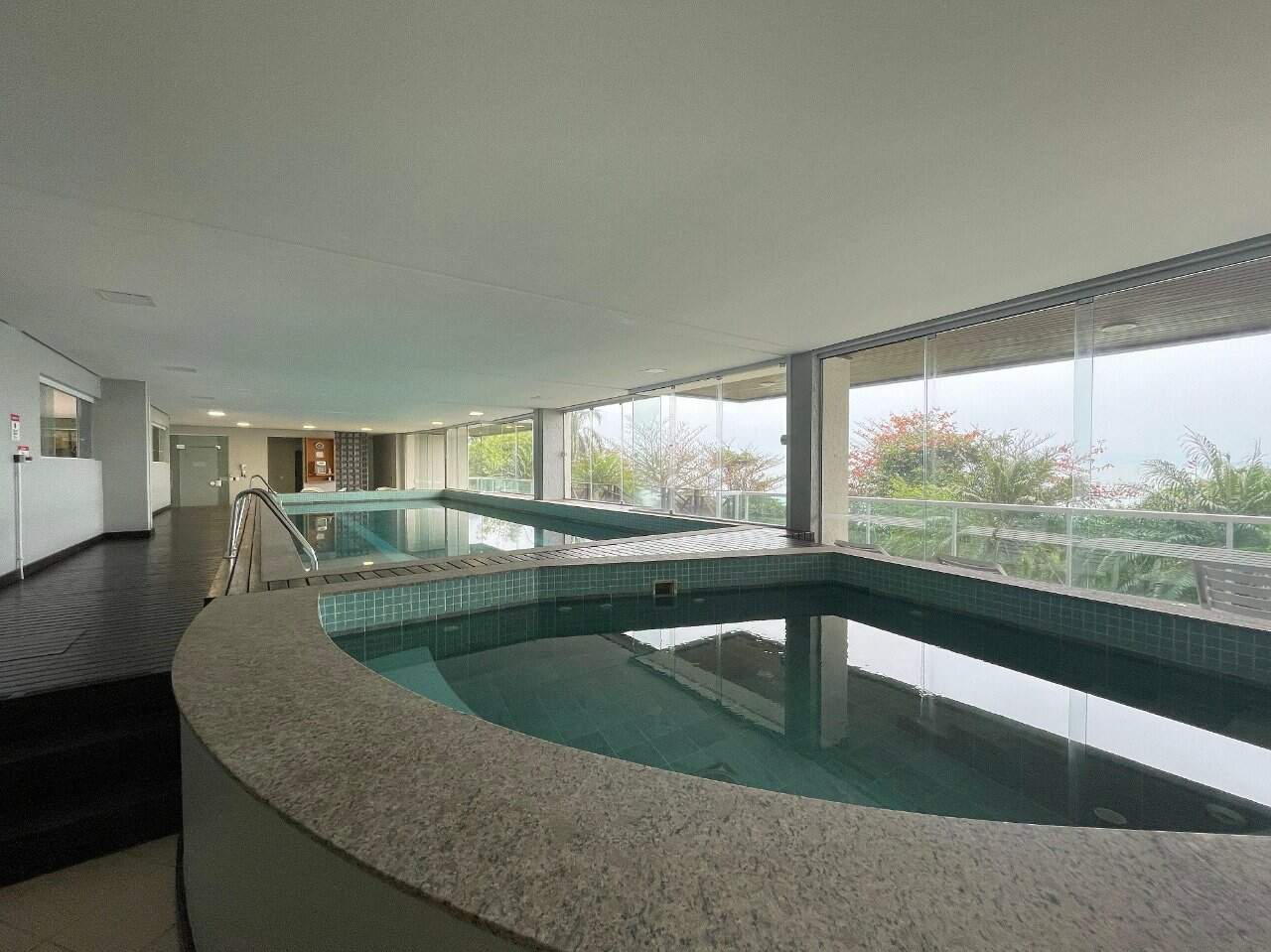 Apartamento à venda no Cacupe: 
