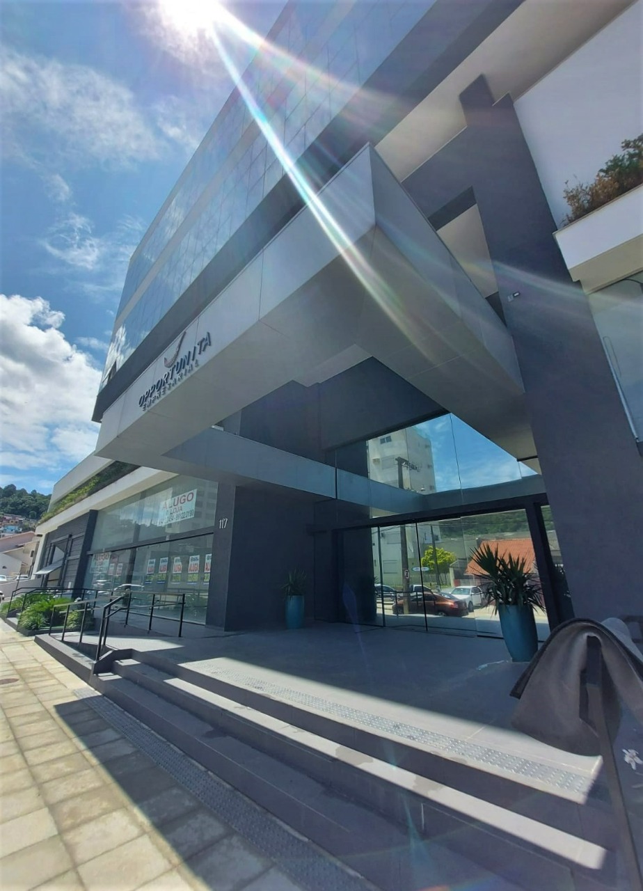 Salas/Conjuntos para aluguel no Saco Dos Limoes: 