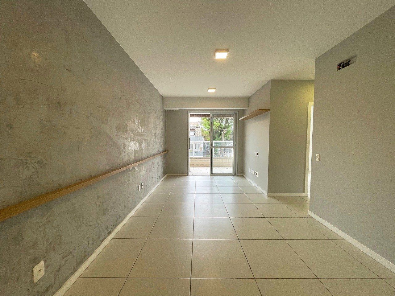 Apartamento à venda no Coqueiros: 