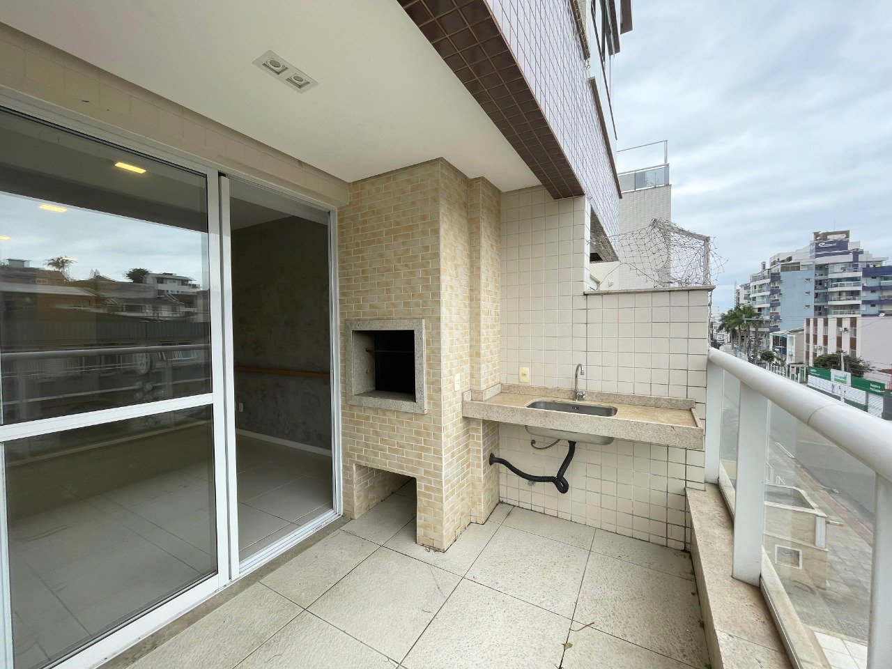 Apartamento à venda no Coqueiros: 