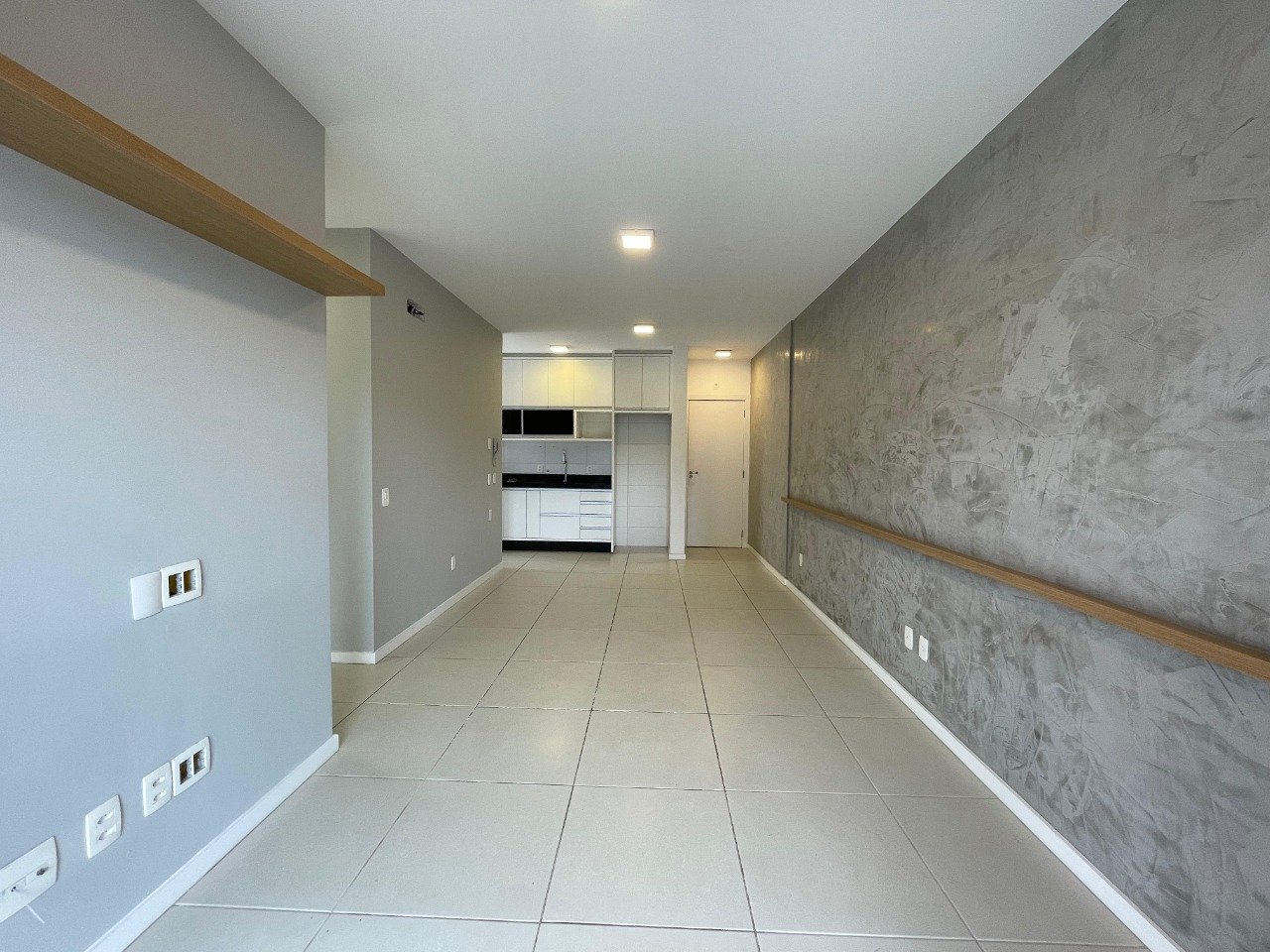 Apartamento à venda no Coqueiros: 