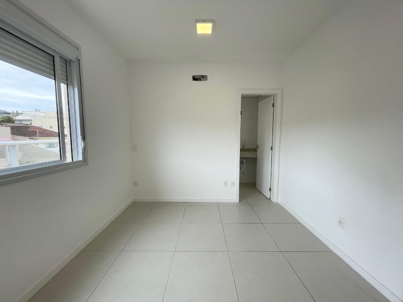 Apartamento à venda no Coqueiros: 