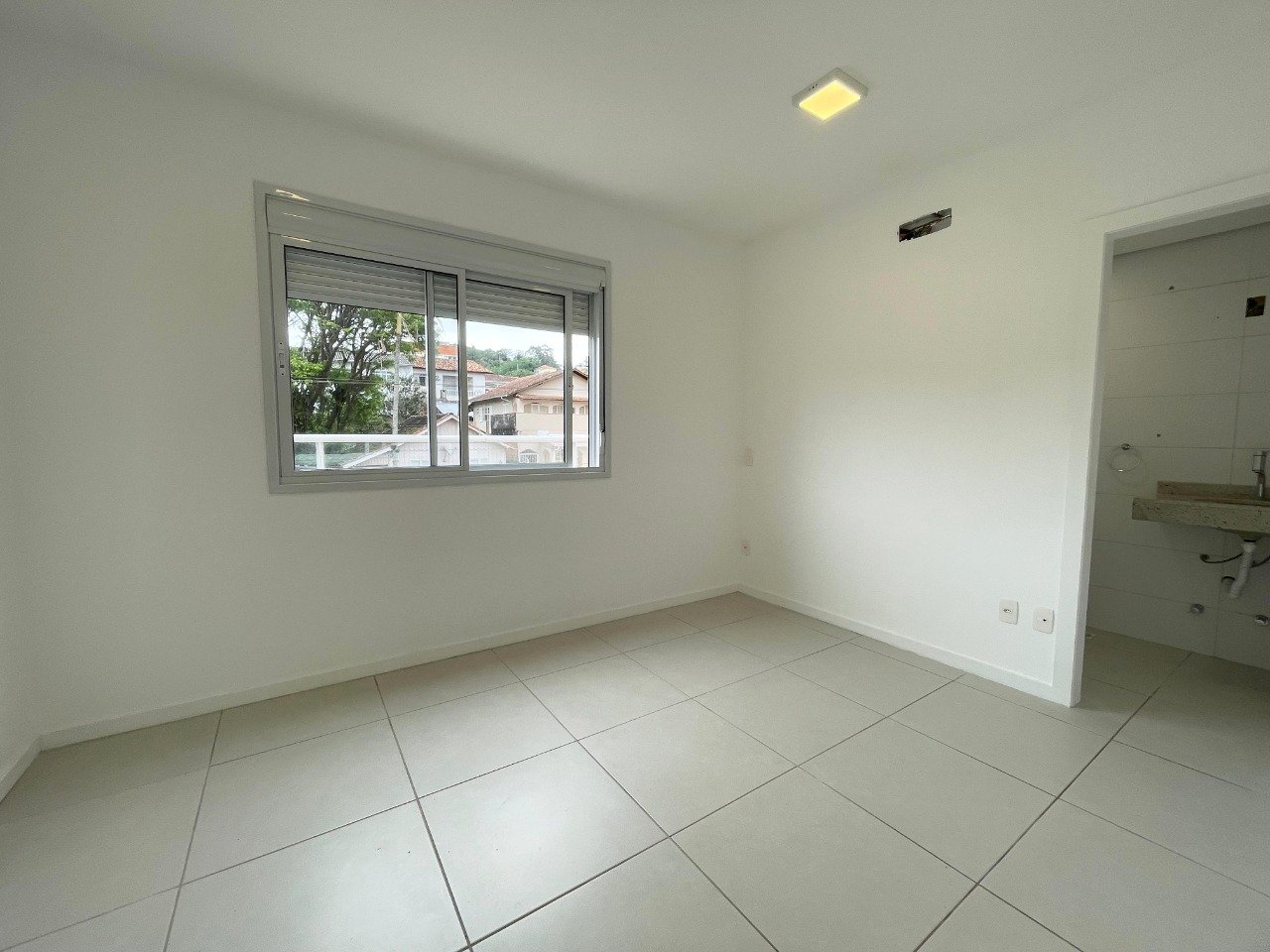 Apartamento à venda no Coqueiros: 