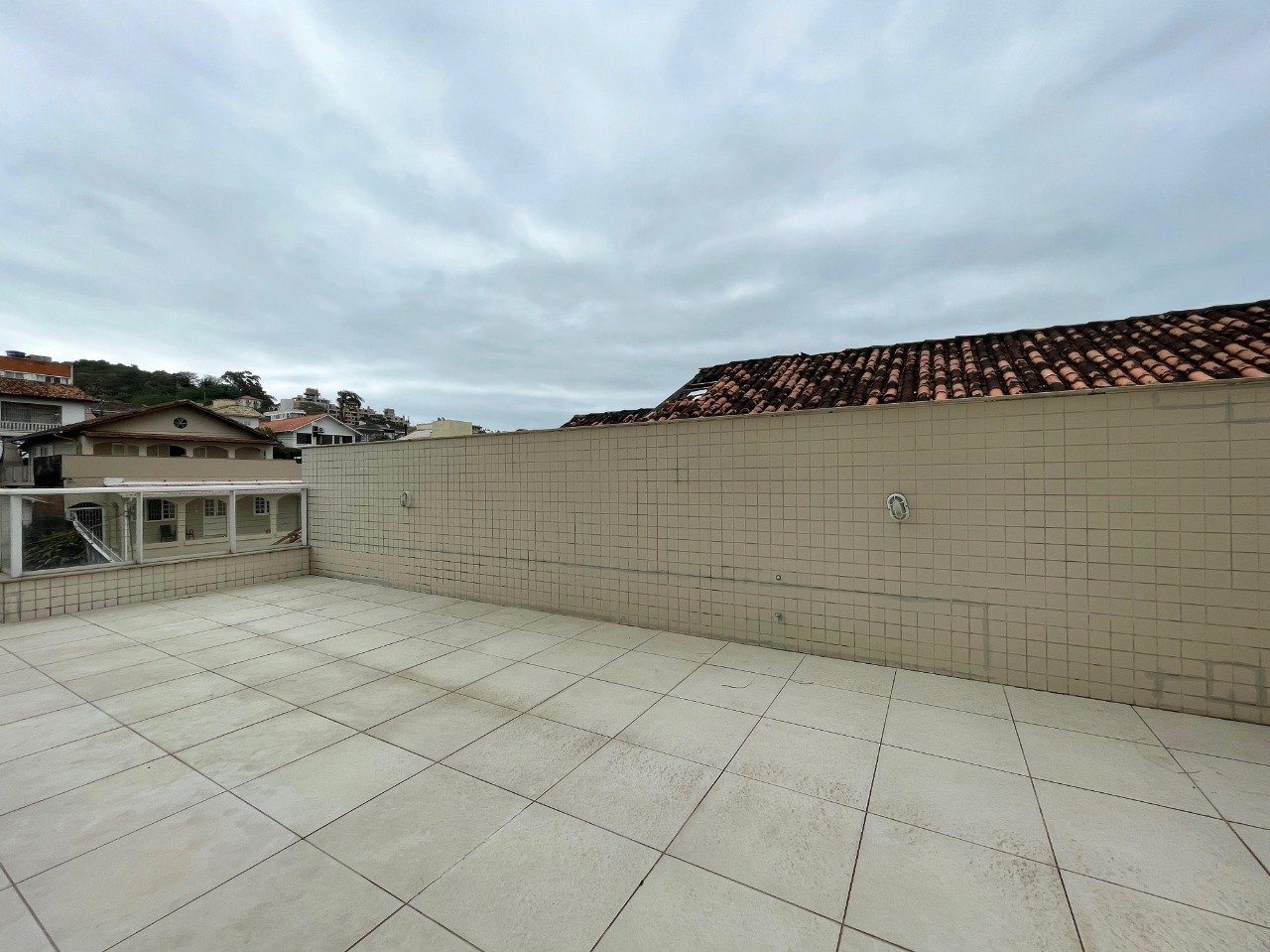 Apartamento à venda no Coqueiros: 