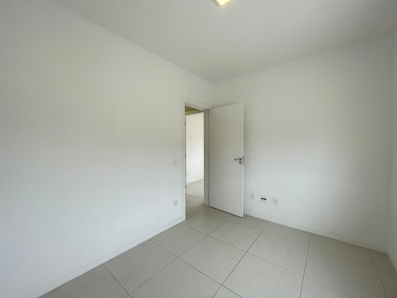 Apartamento à venda no Coqueiros: 