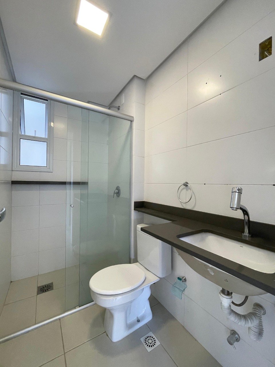 Apartamento à venda no Coqueiros: 