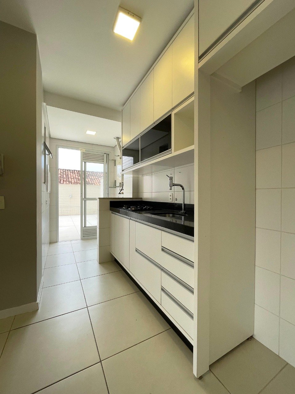 Apartamento à venda no Coqueiros: 