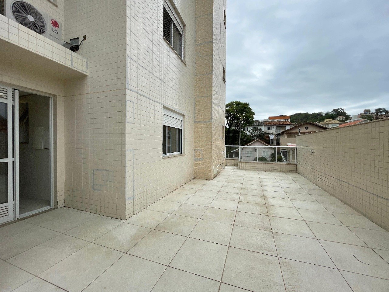 Apartamento à venda no Coqueiros: 