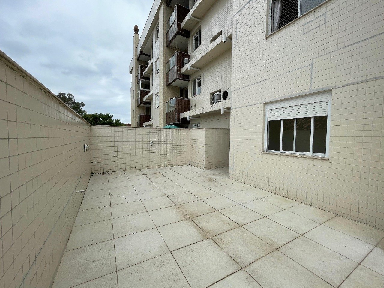 Apartamento à venda no Coqueiros: 