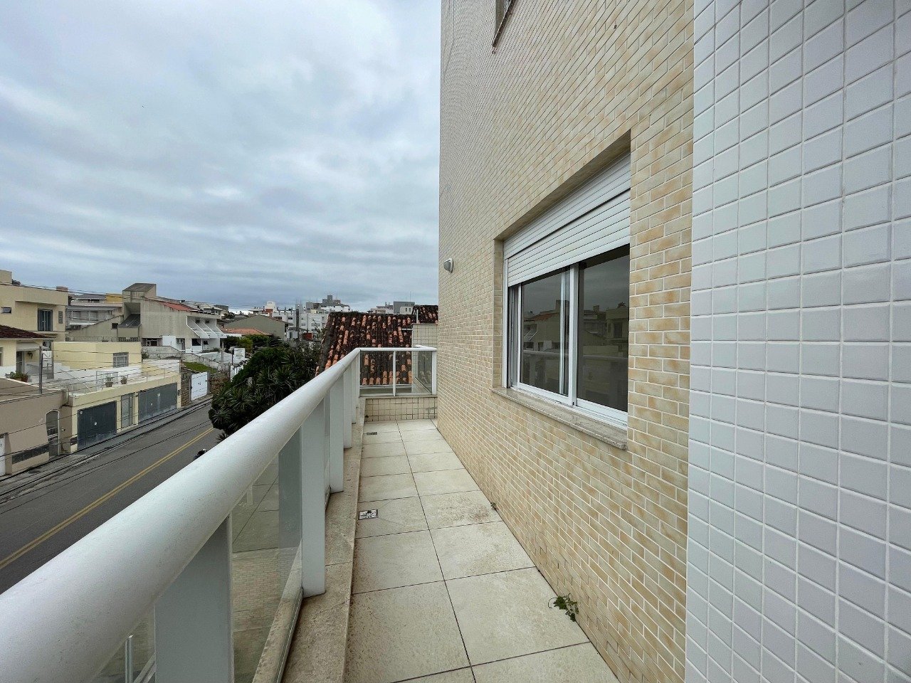 Apartamento à venda no Coqueiros: 