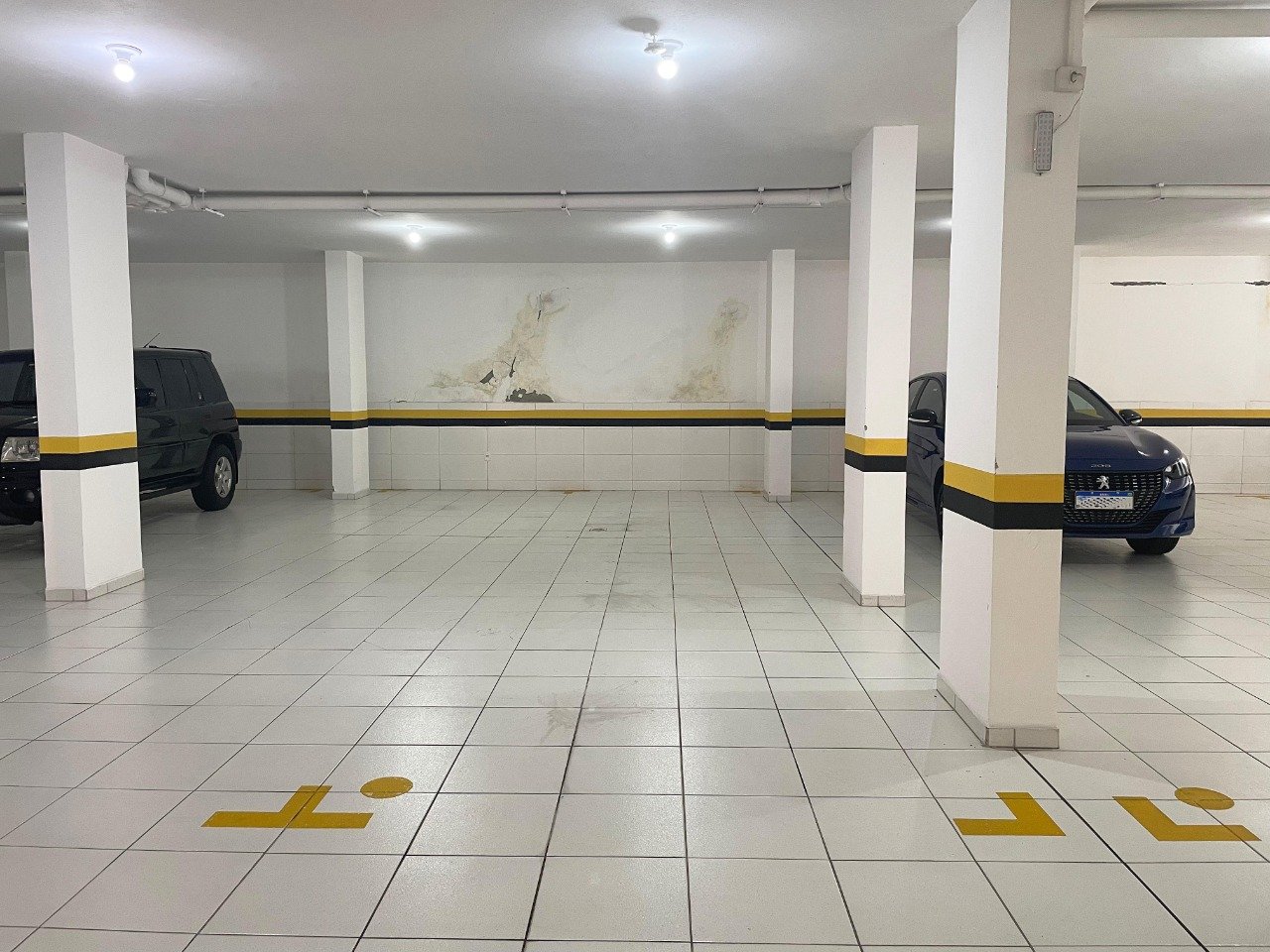 Apartamento à venda no Coqueiros: 