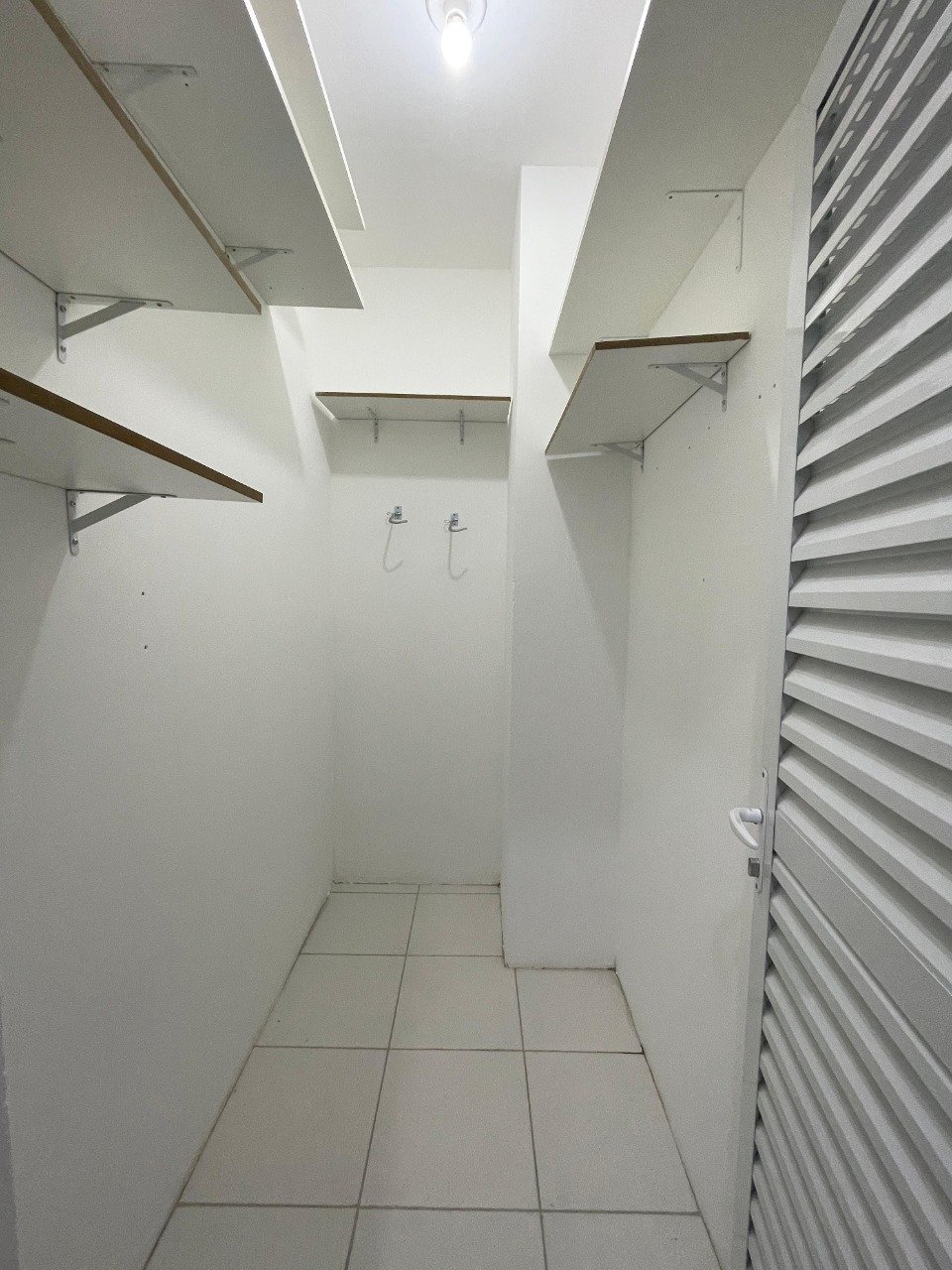 Apartamento à venda no Coqueiros: 