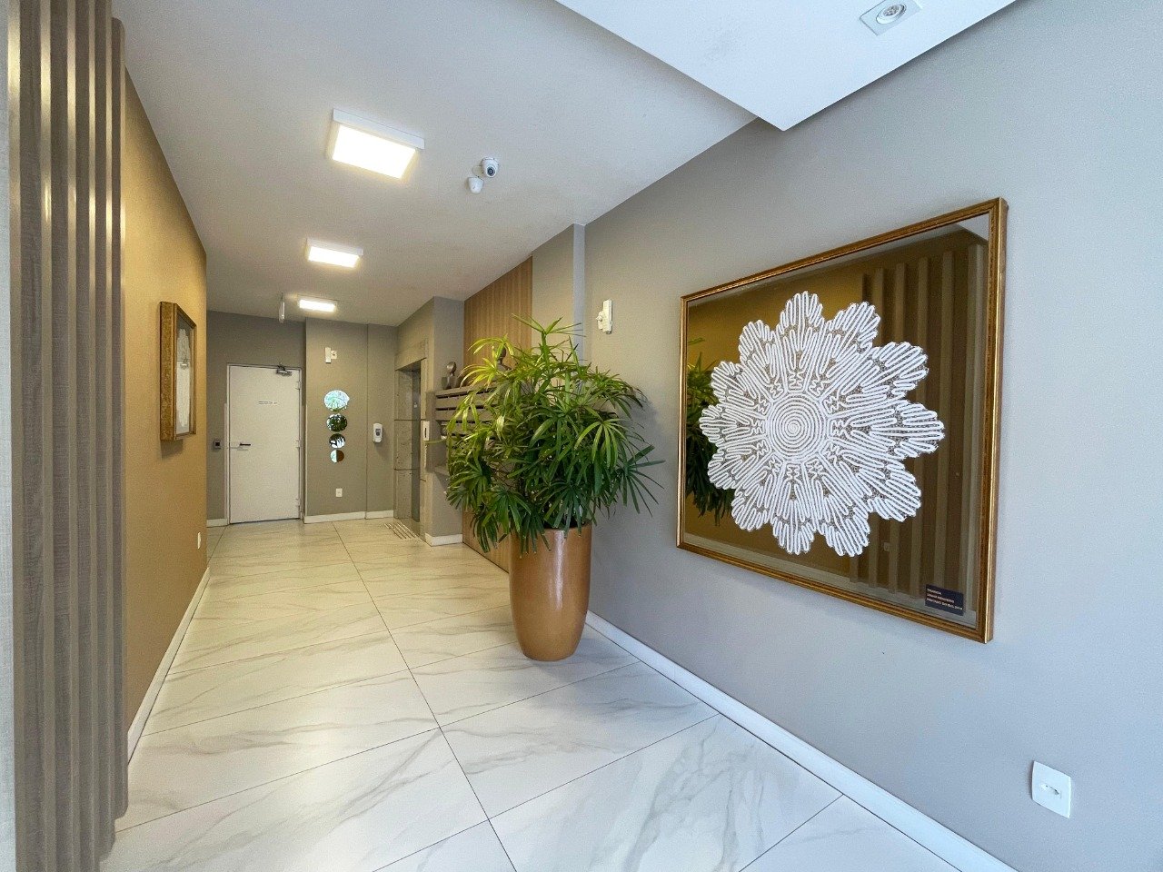 Apartamento à venda no Coqueiros: 