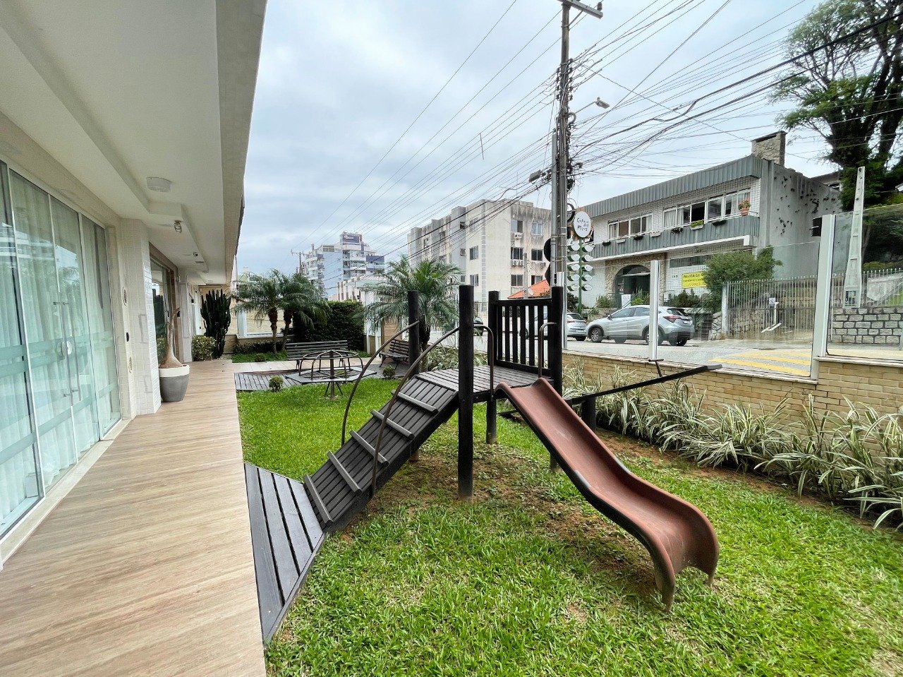 Apartamento à venda no Coqueiros: 