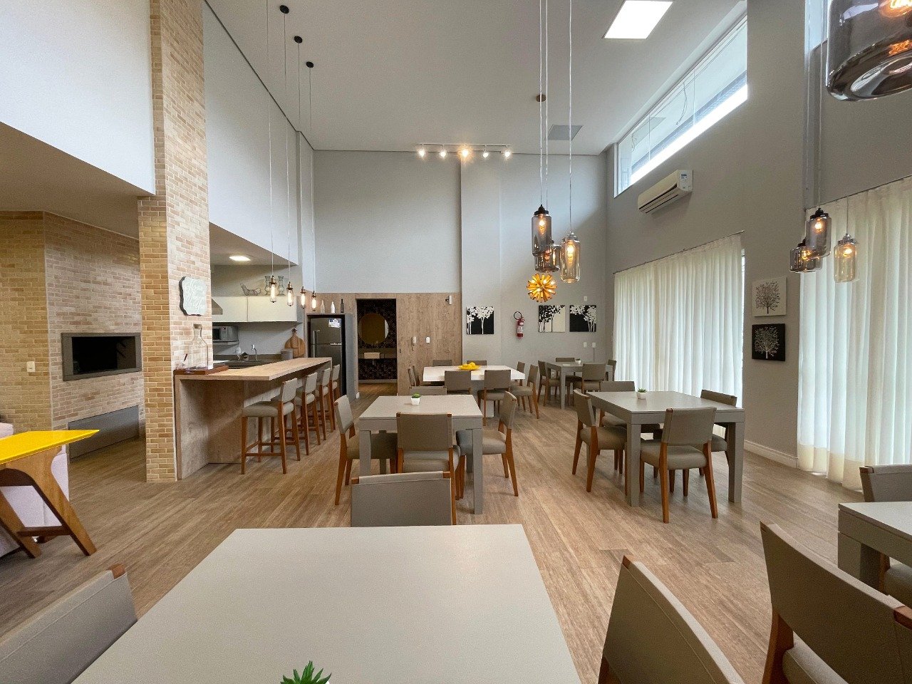 Apartamento à venda no Coqueiros: 