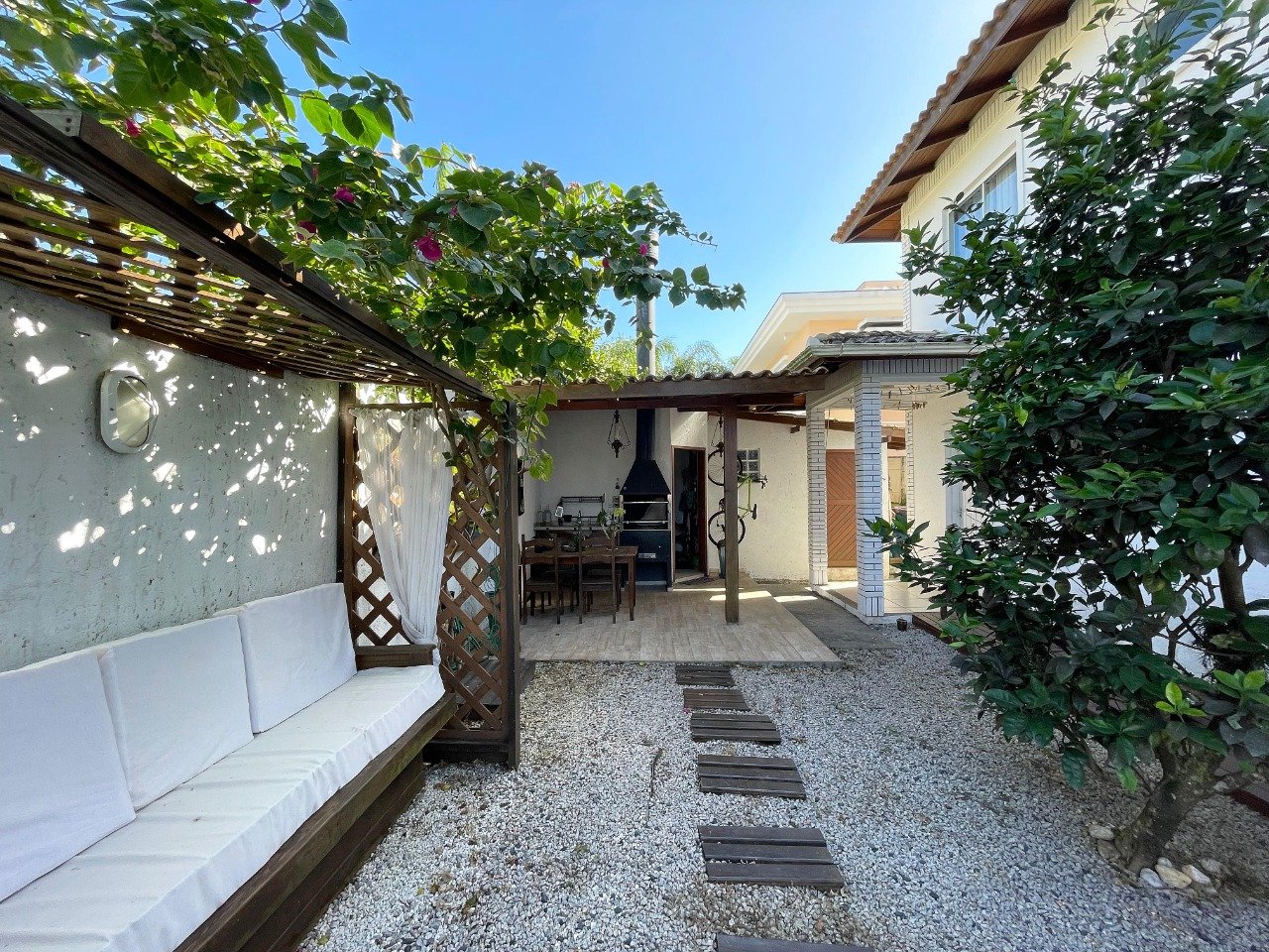 Casa em Condomínio à venda no Cachoeira Do Bom Jesus: 