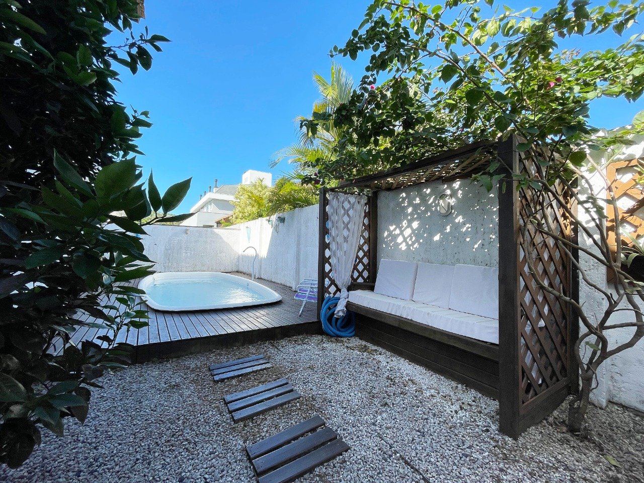 Casa em Condomínio à venda no Cachoeira Do Bom Jesus: 