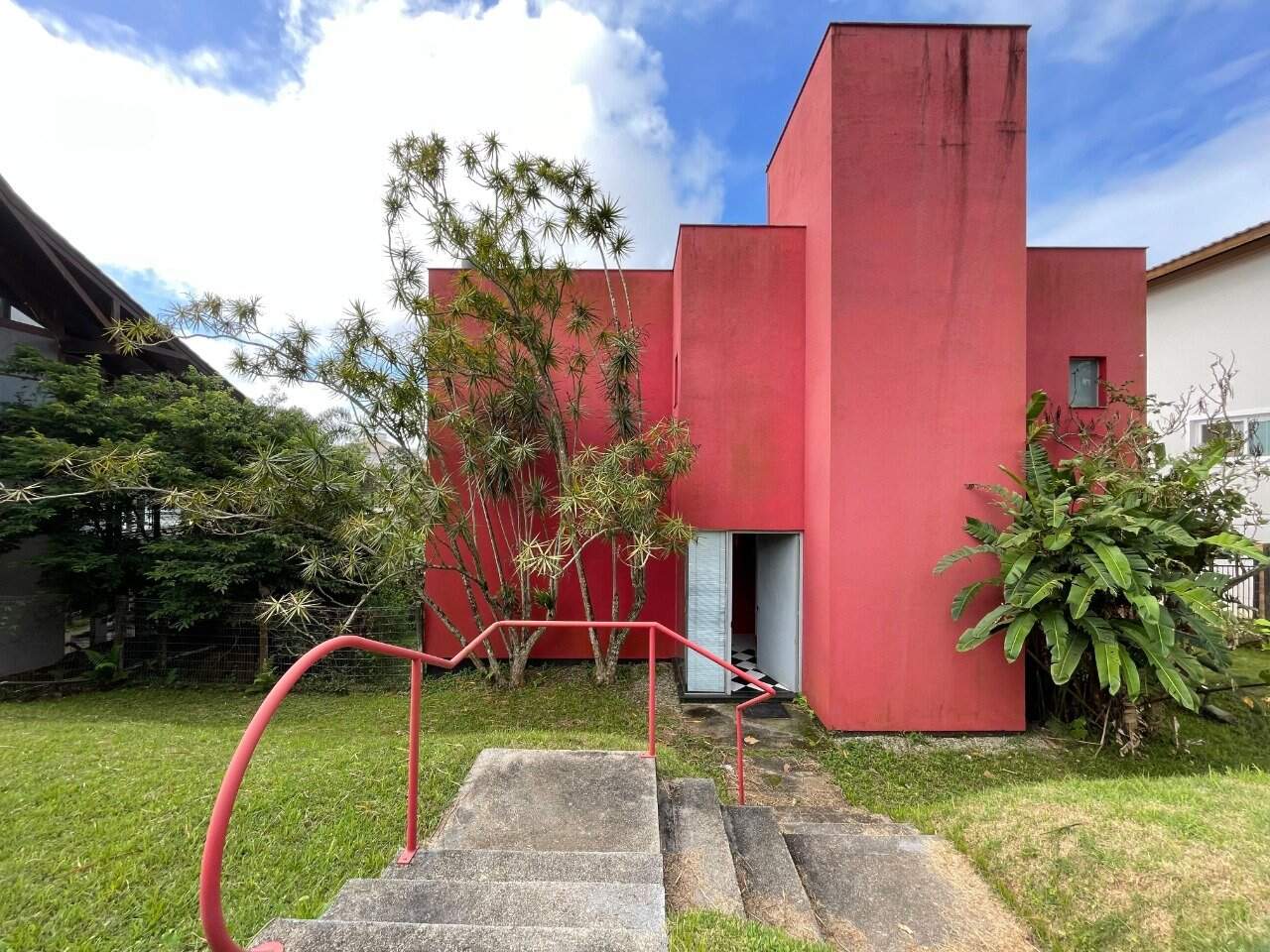 Casa em Condomínio à venda no Cacupe: 