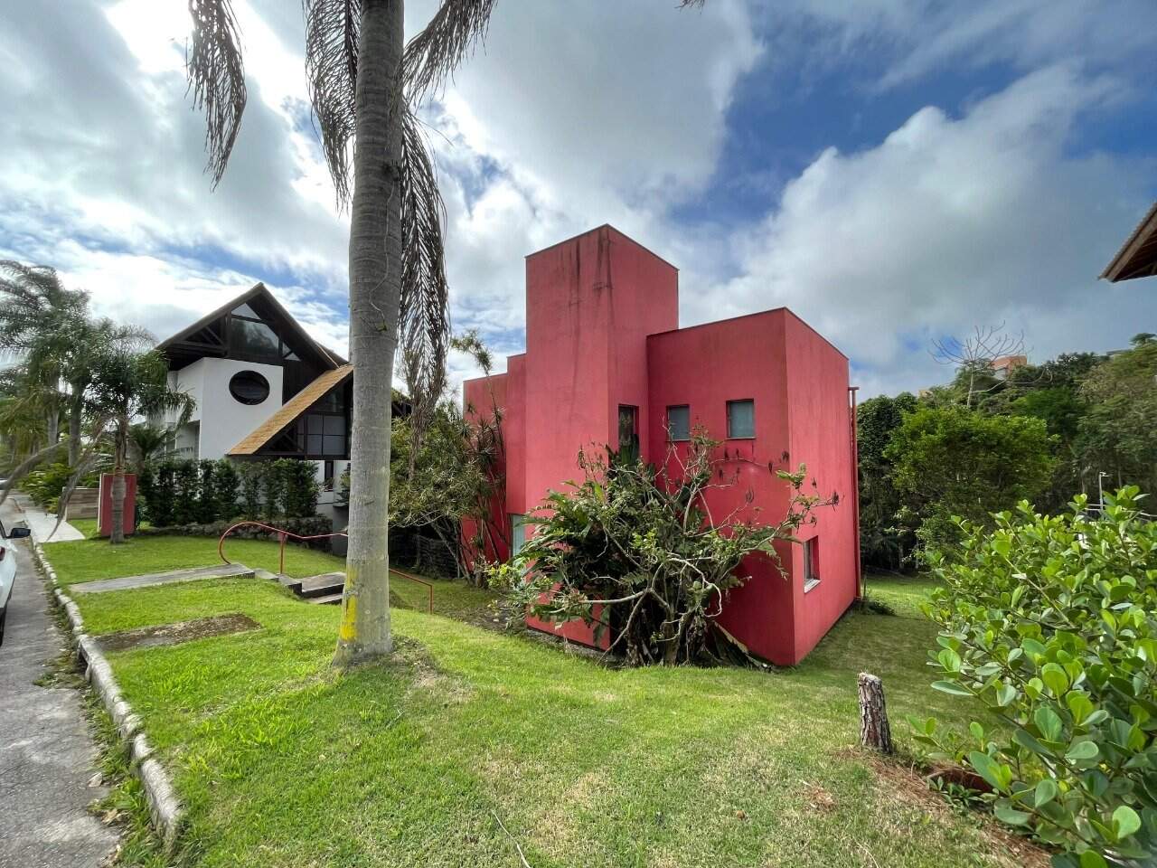 Casa em Condomínio à venda no Cacupe: 
