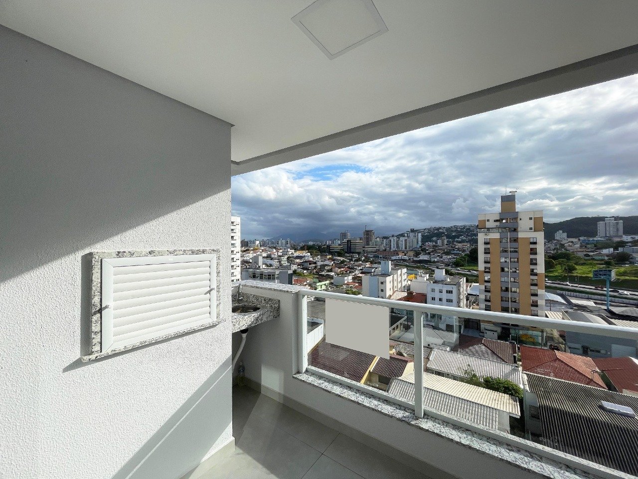Apartamento à venda no Barreiros: 