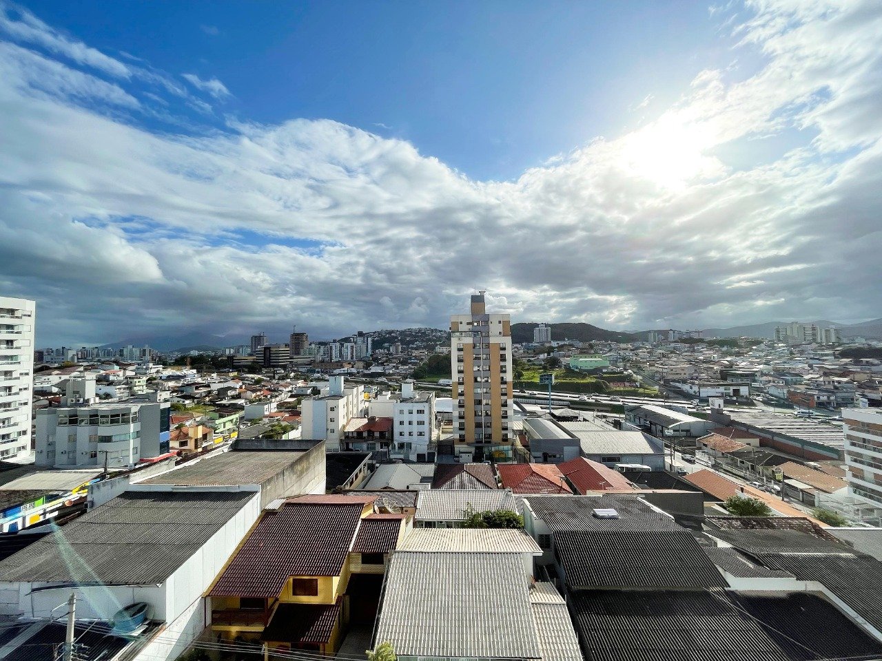 Apartamento à venda no Barreiros: 