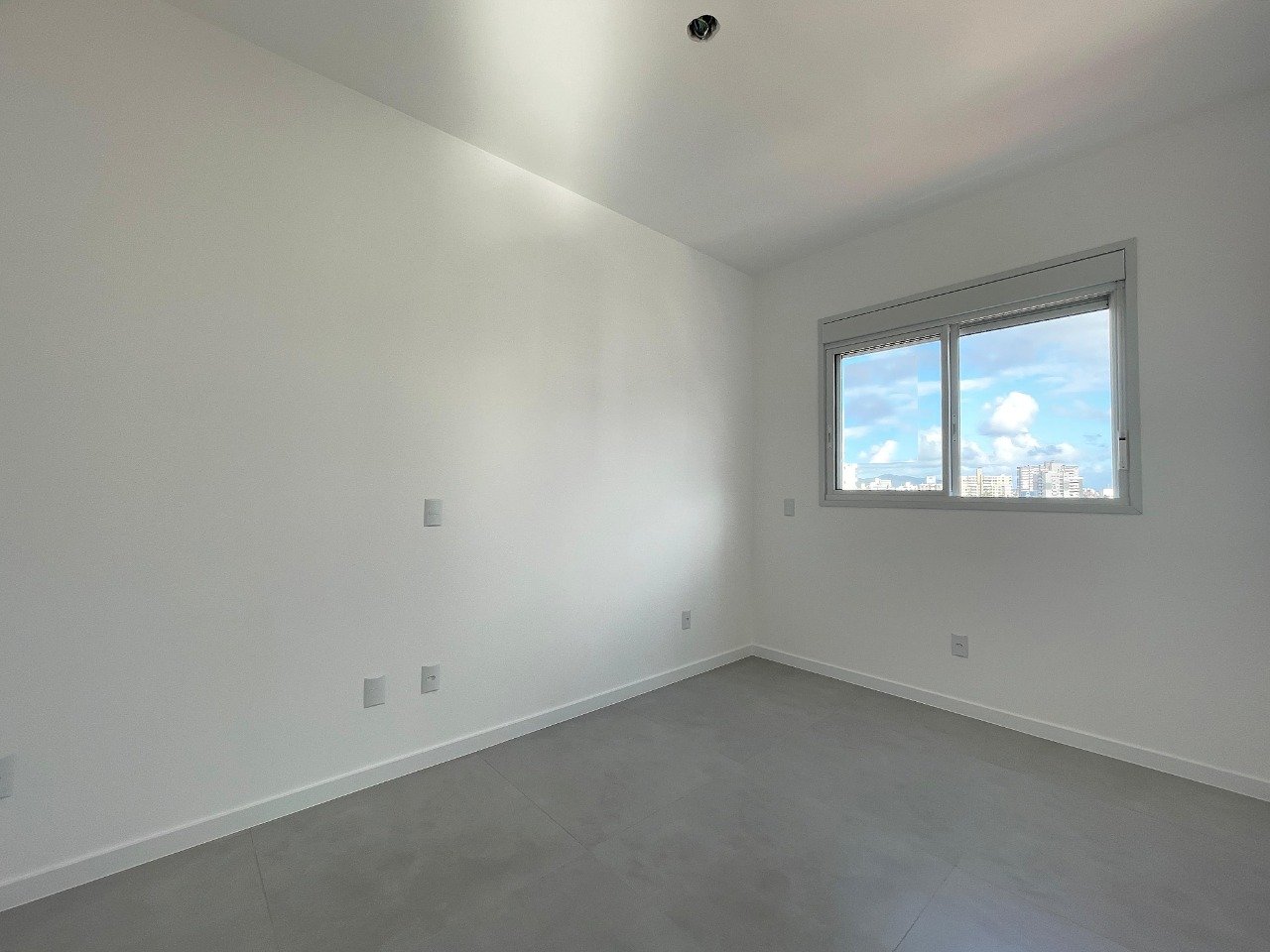 Apartamento à venda no Barreiros: 