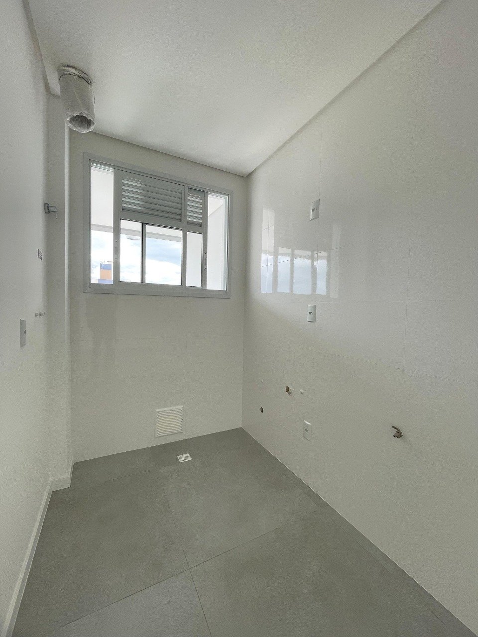 Apartamento à venda no Barreiros: 