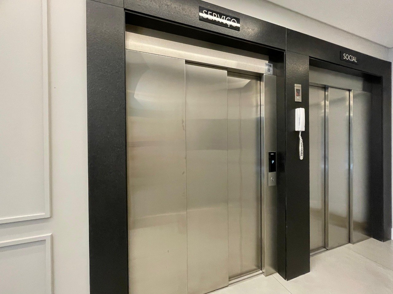 Apartamento à venda no Barreiros: 