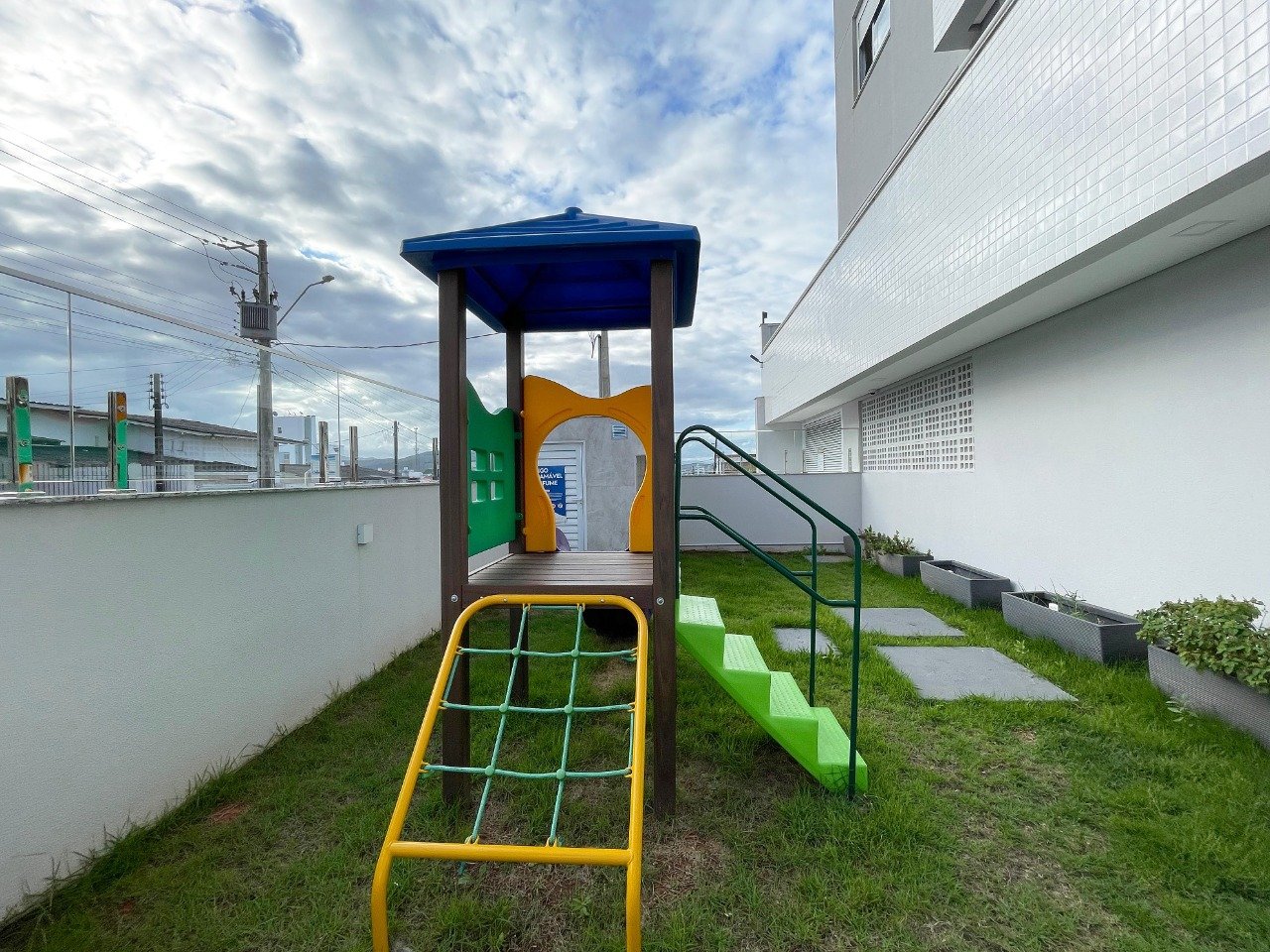 Apartamento à venda no Barreiros: 