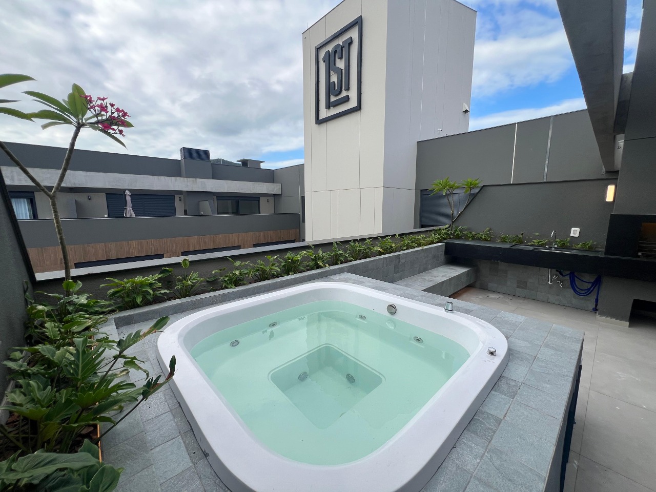 Estúdio à venda no Saco Grande: