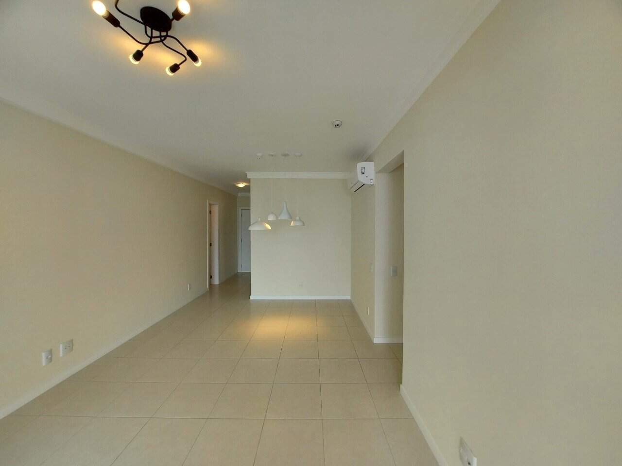 Apartamento à venda no Estreito: