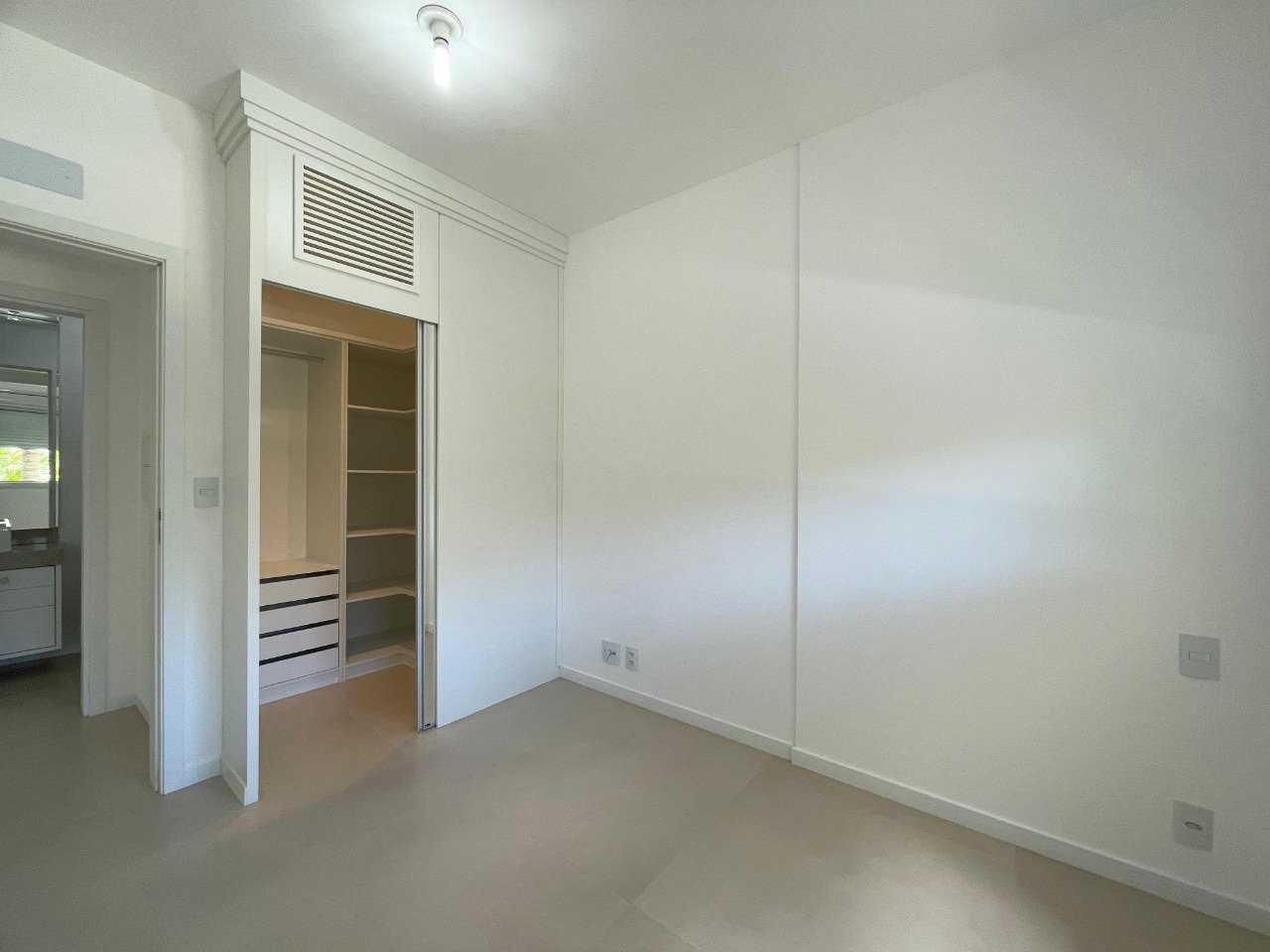 Apartamento à venda no Campeche: 