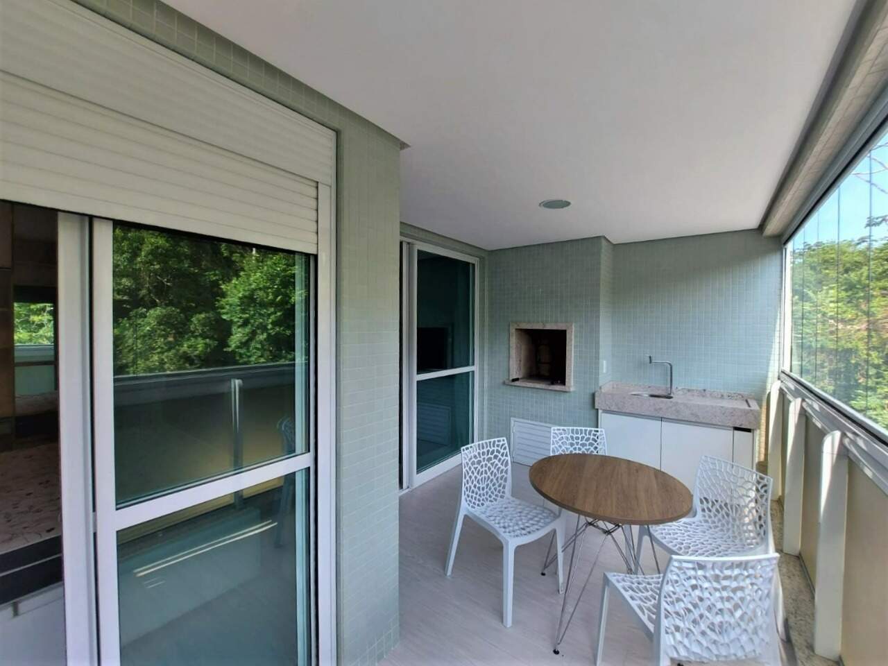 Apartamento para aluguel no Jurere:
