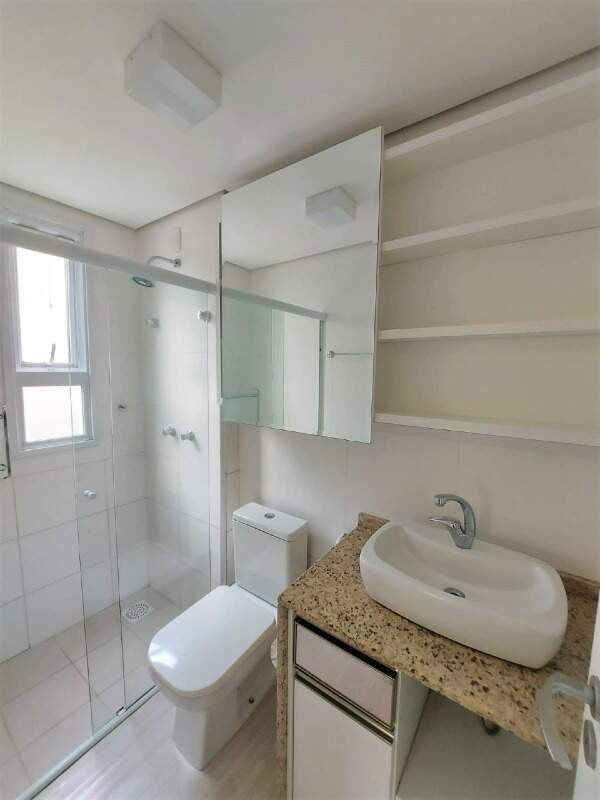 Apartamento para aluguel no Jurere: