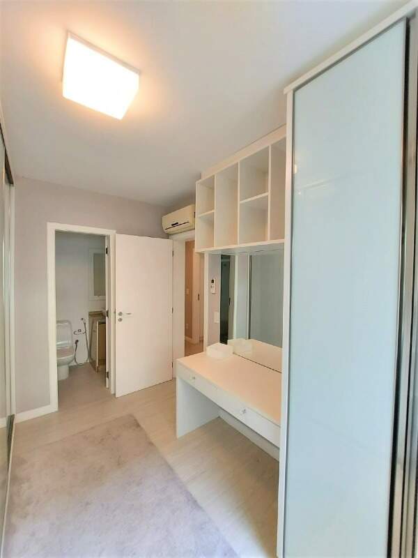 Apartamento para aluguel no Jurere: