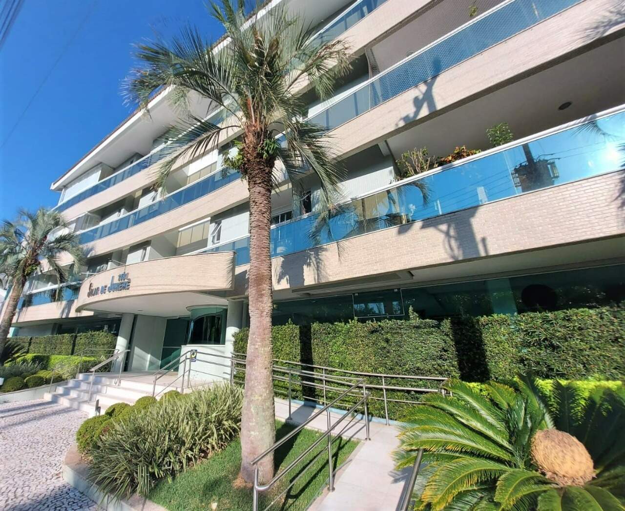 Apartamento para aluguel no Jurere: