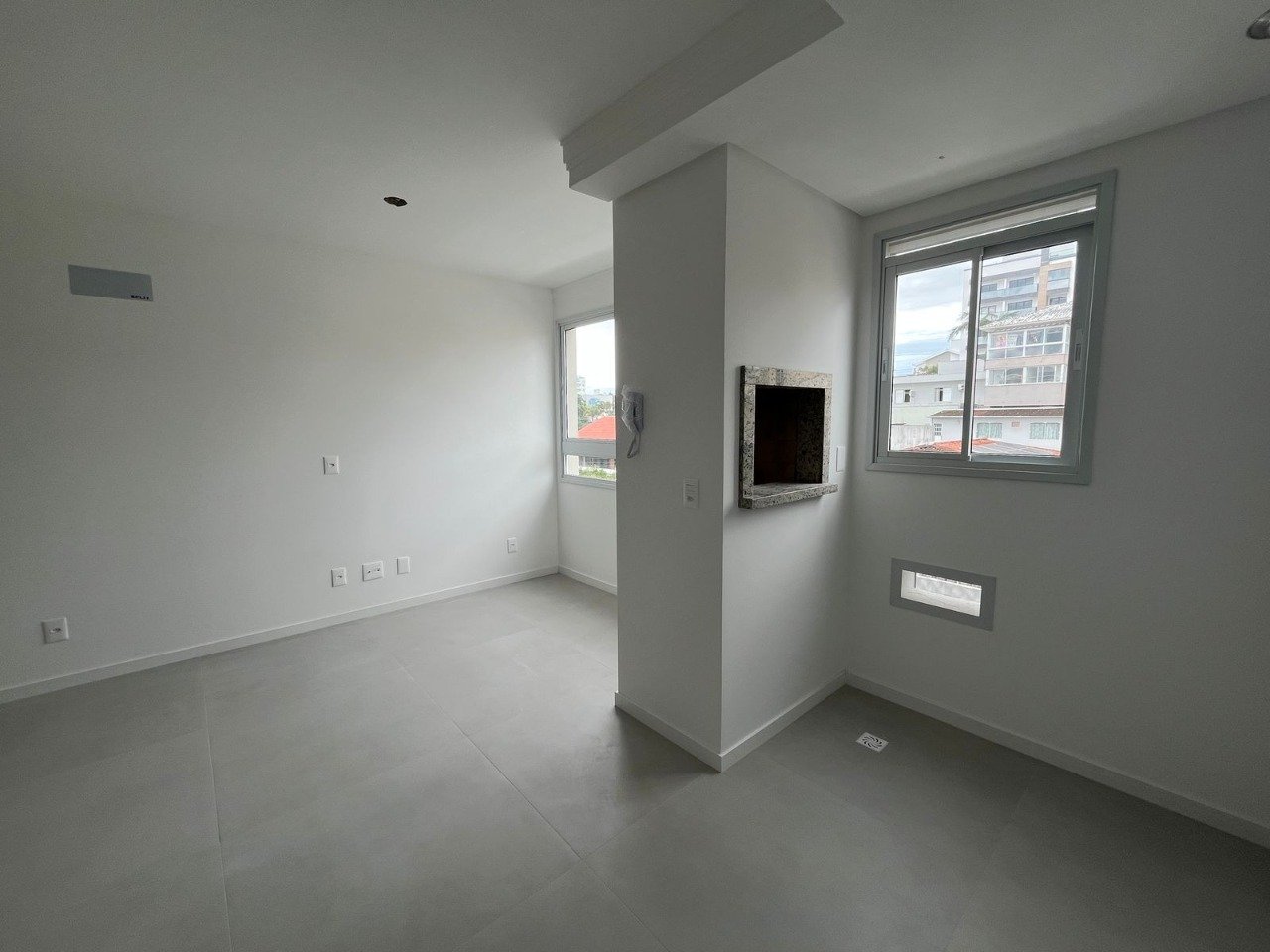 Apartamento à venda no Coqueiros: 