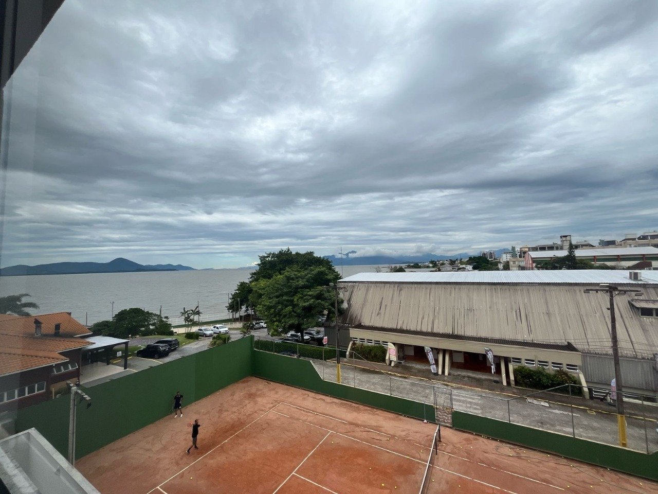 Apartamento à venda no Coqueiros: 