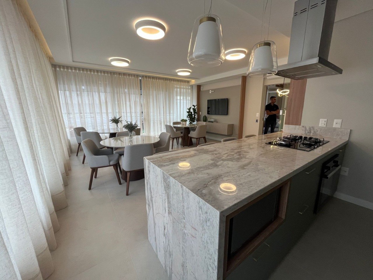 Apartamento à venda no Coqueiros: 