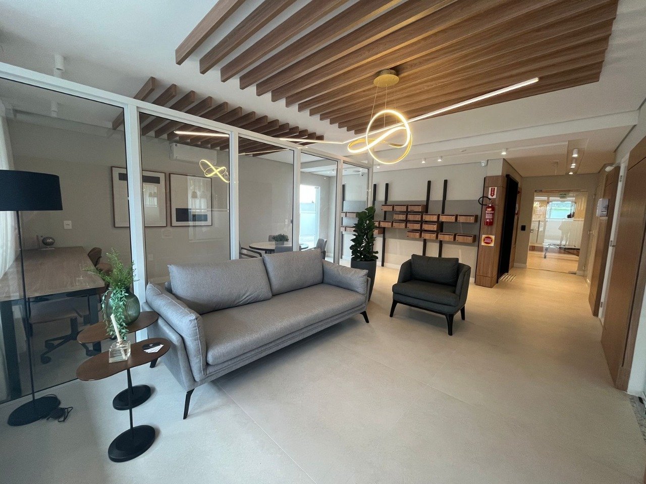 Apartamento à venda no Coqueiros: 